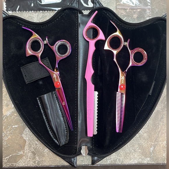 Shark Fin Shears - Picture 1 of 6